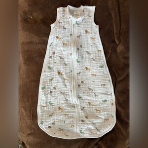 Aden + anais safari animal sleep sack 1 tog size 0-6 month